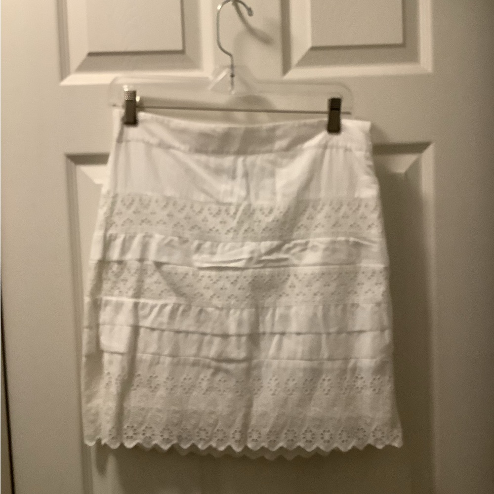 GAP White Eyelet Pencil Skirt